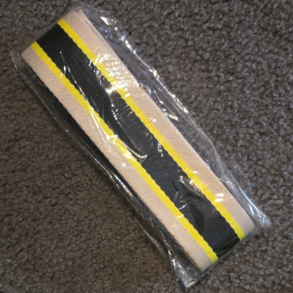 IHKWIP Black And Yellow Crossbody Strap